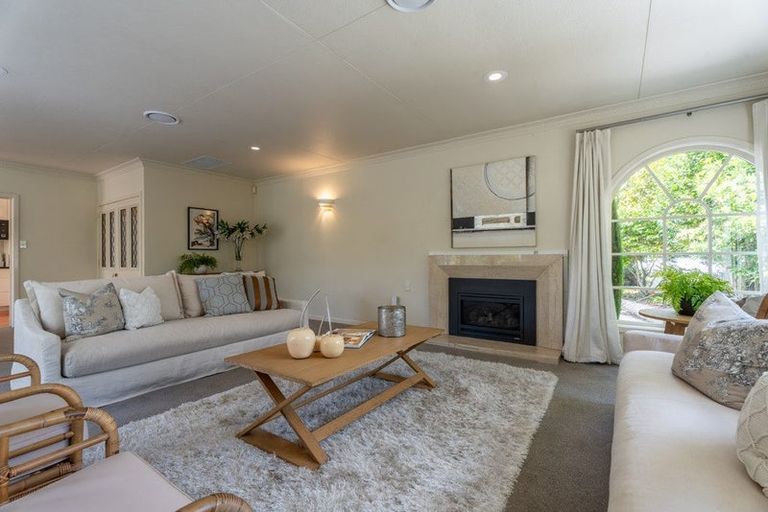 Photo of property in 8 Tuirau Place, Ilam, Christchurch, 8041