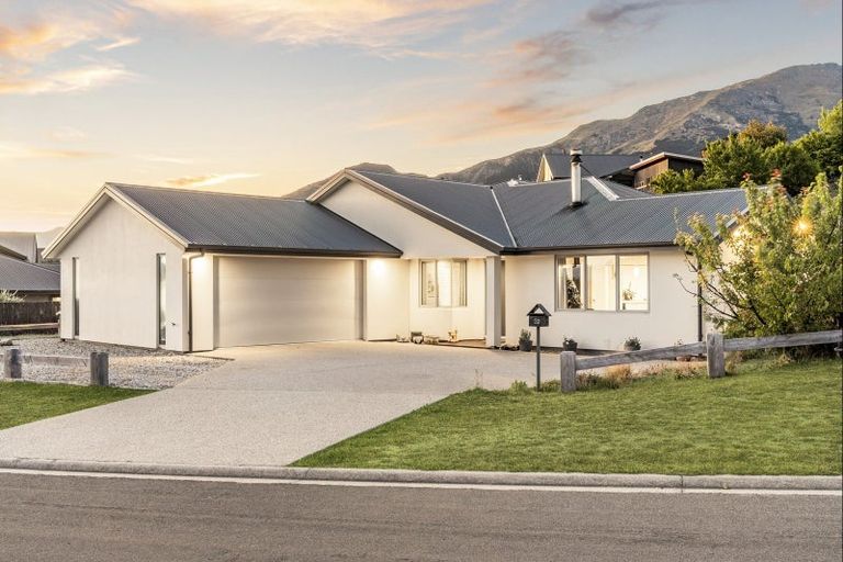 Photo of property in 39 Nichol Street, Lake Hawea, Wanaka, 9382