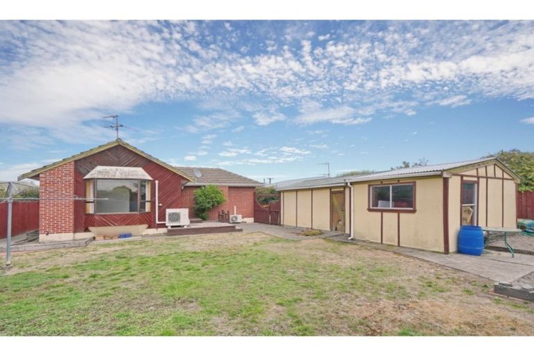 Photo of property in 76 Teesdale Street, Burnside, Christchurch, 8053