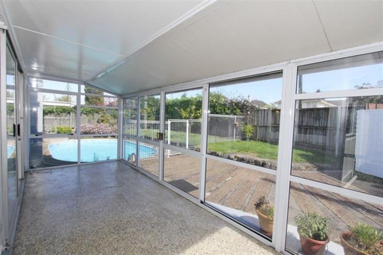 Photo of property in 3 Bowater Place, Manurewa, Auckland, 2102