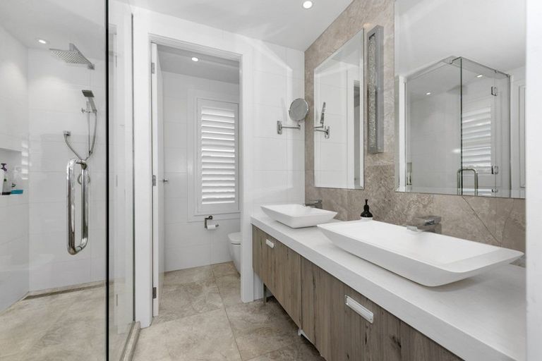 Photo of property in 133 Lake Crescent, Hamilton Lake, Hamilton, 3204