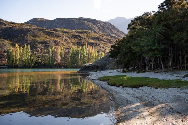 Photo of property in 16 Emerald Bluffs Lane, Glendhu Bay, Wanaka, 9382