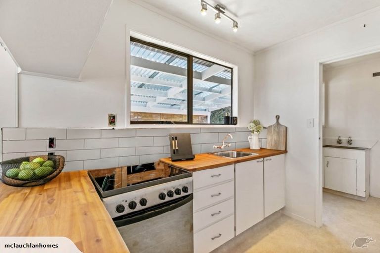 Photo of property in 440 Porchester Road, Randwick Park, Auckland, 2105