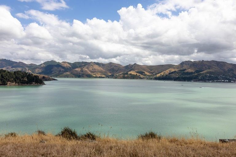 Photo of property in 10 Ohinehau Lane, Charteris Bay, Governors Bay, 8971