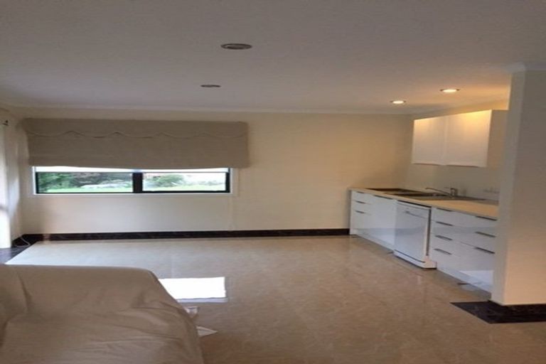 Photo of property in 1121a Whangaparaoa Road, Tindalls Beach, Whangaparaoa, 0930