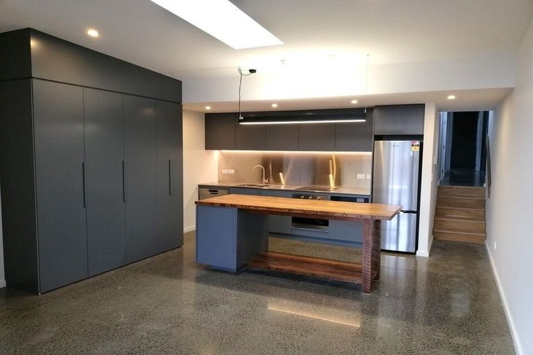 Photo of property in 43d Nelson Street, Petone, Lower Hutt, 5012