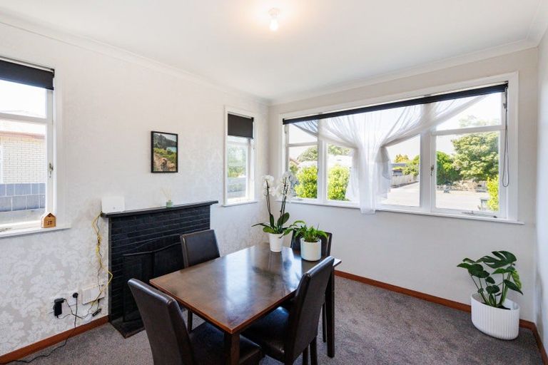 Photo of property in 27 Knowles Street, Terrace End, Palmerston North, 4410