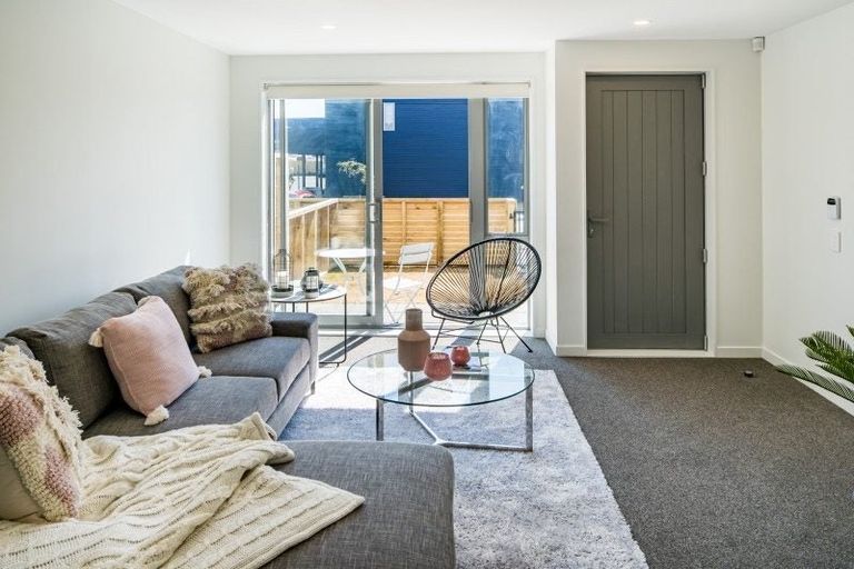 Photo of property in 2/36 Tacy Street, Kilbirnie, Wellington, 6022