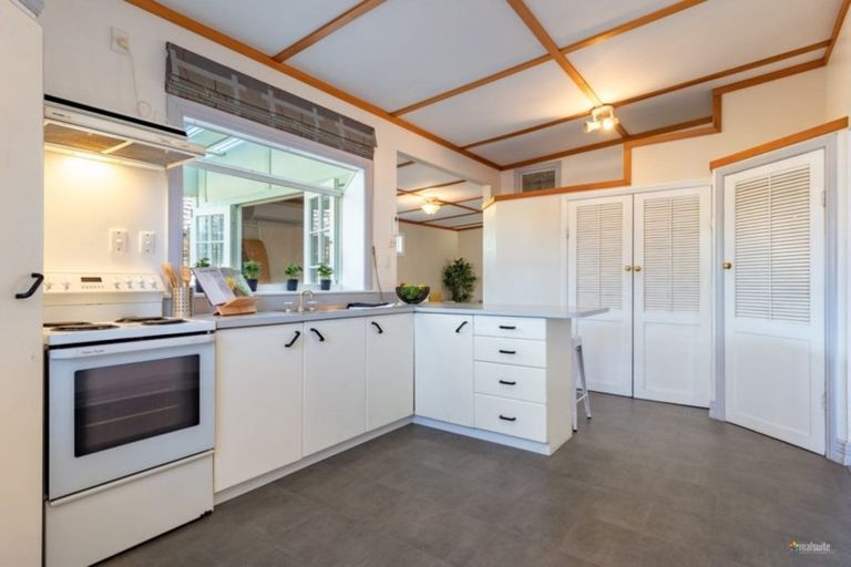 Photo of property in 6 Bentinck Street, Wallaceville, Upper Hutt, 5018