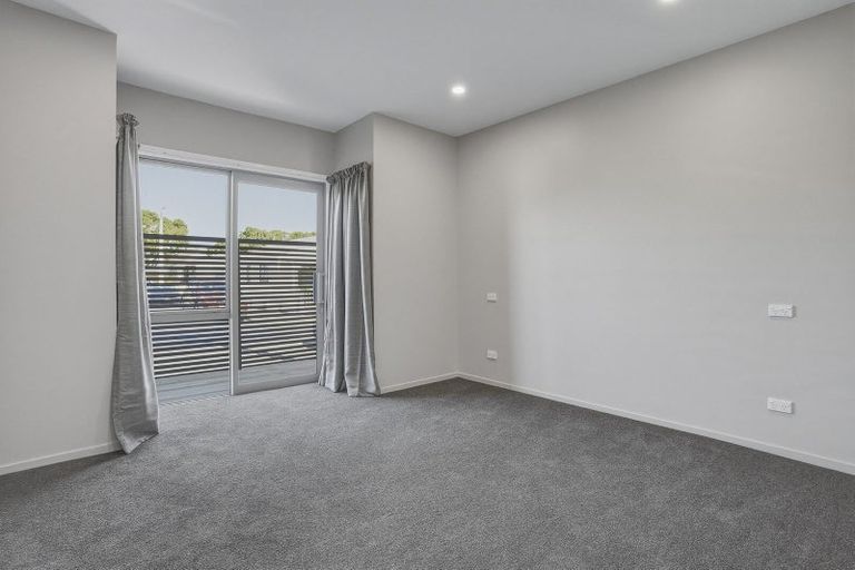 Photo of property in 43 Bradshaw Street, South Dunedin, Dunedin, 9012