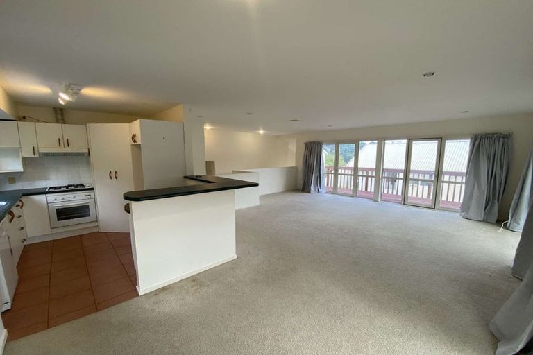 Photo of property in 1/96 Balmain Road, Chatswood, Auckland, 0626