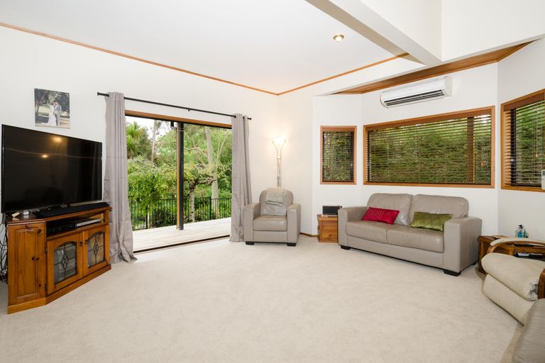 Photo of property in 131a Edmonton Road, Te Atatu South, Auckland, 0610