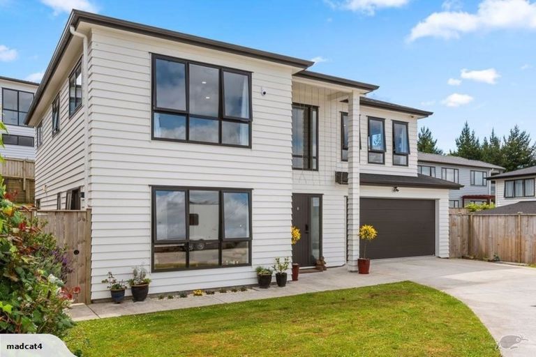 Photo of property in 29 Tawa Place, Orewa, 0931