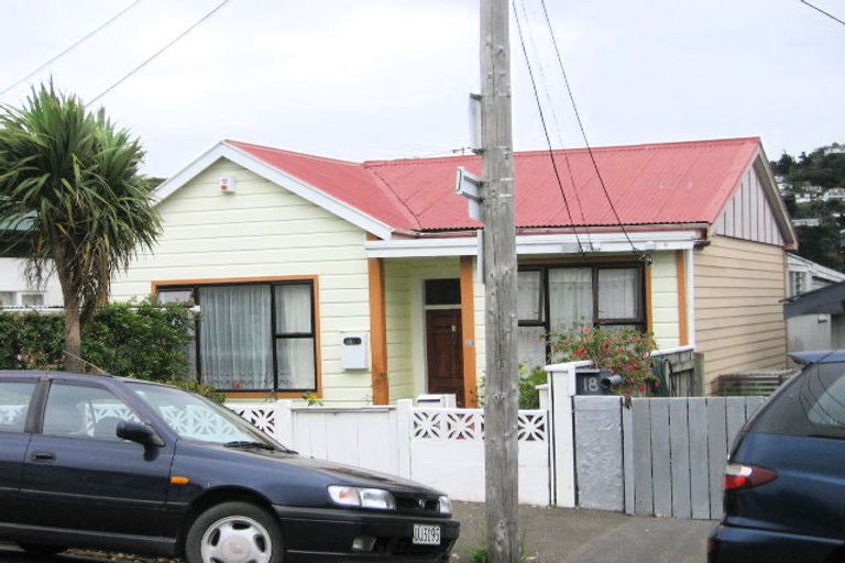 Photo of property in 20 Chatham Street, Berhampore, Wellington, 6023