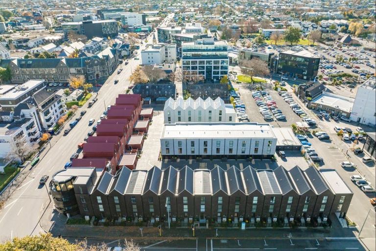 Photo of property in 3/360 Montreal Street, Christchurch Central, Christchurch, 8013