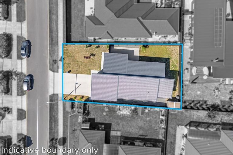 Photo of property in 17 Buddle Road, Wallaceville, Upper Hutt, 5018