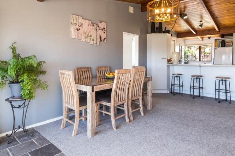 Photo of property in 68 Shepherd Road, Waipahihi, Taupo, 3330