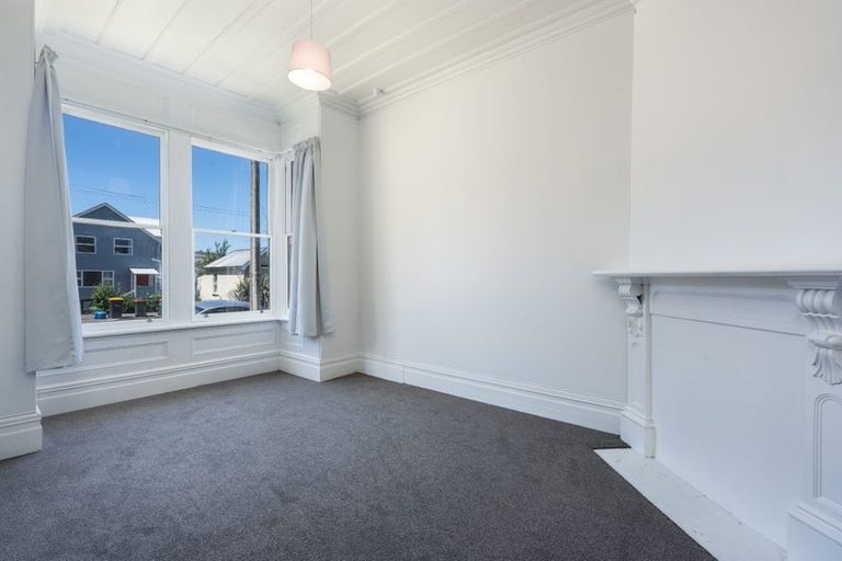 Photo of property in 124 Harbour Terrace, North Dunedin, Dunedin, 9016
