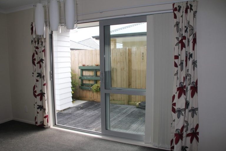 Photo of property in 15 Te Toru Street, Taita, Lower Hutt, 5011