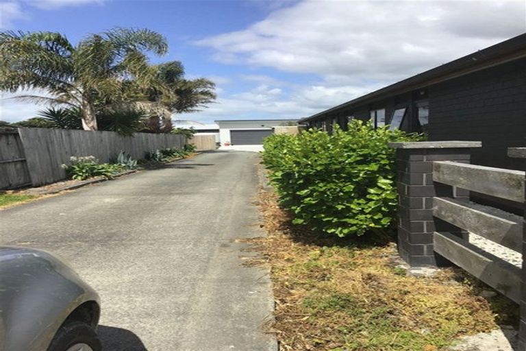 Photo of property in 16a Insley Street, Mangawhai, 0505