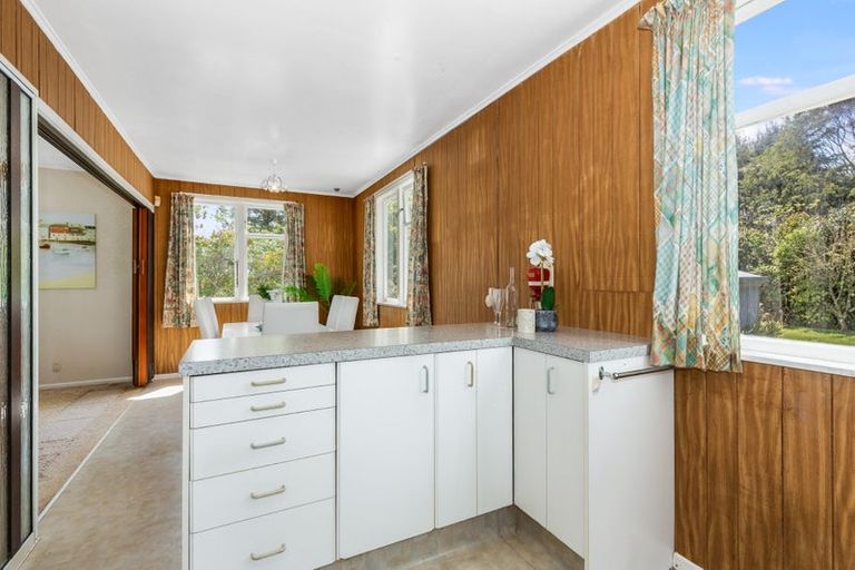 Photo of property in 43 Sievers Grove, Cannons Creek, Porirua, 5024