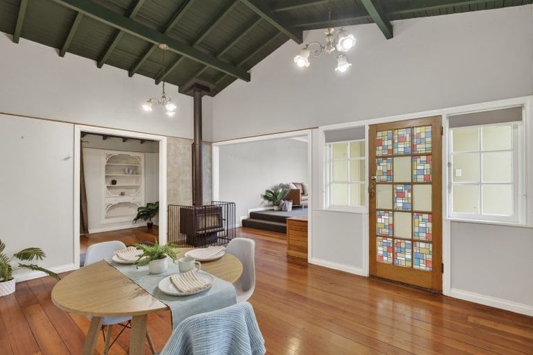 Photo of property in 17a Carey Street, Waitara, 4320