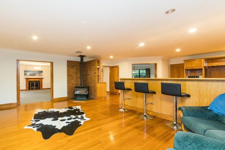 Photo of property in 335 Tutaki Road, Kelvin Grove, Palmerston North, 4470