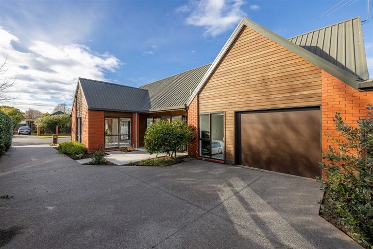 Photo of property in 1/87 Merrin Street, Avonhead, Christchurch, 8042