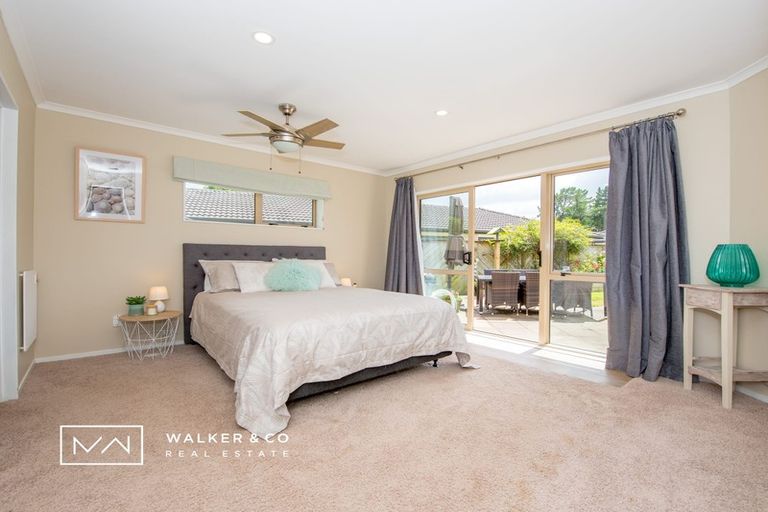 Photo of property in 8 Beechwood Way, Te Marua, Upper Hutt, 5018