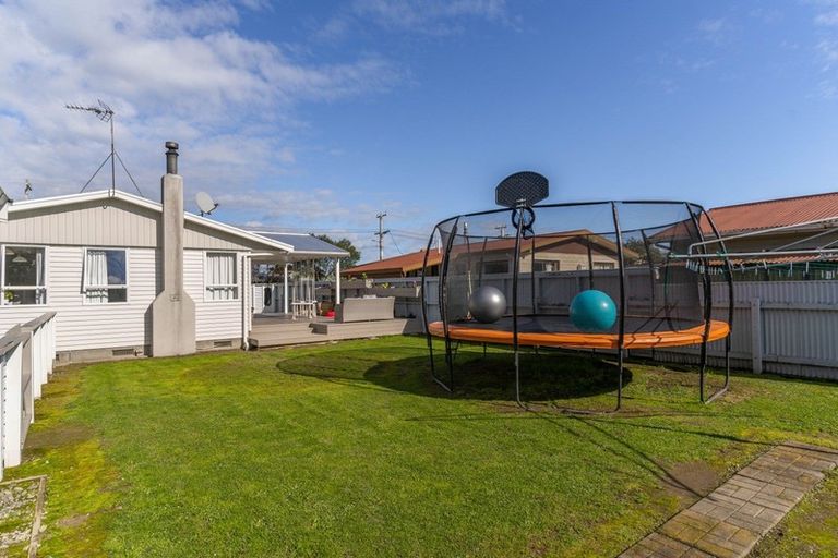 Photo of property in 16 Colville Street, Masterton, 5810