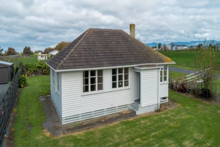 Photo of property in 8 Orchard East Road, Ngatea, 3503