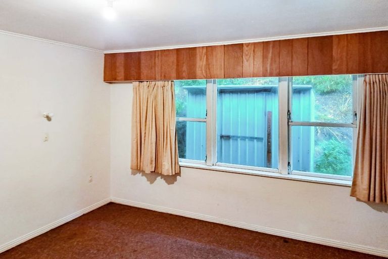 Photo of property in 131 Happy Valley Road, Owhiro Bay, Wellington, 6023