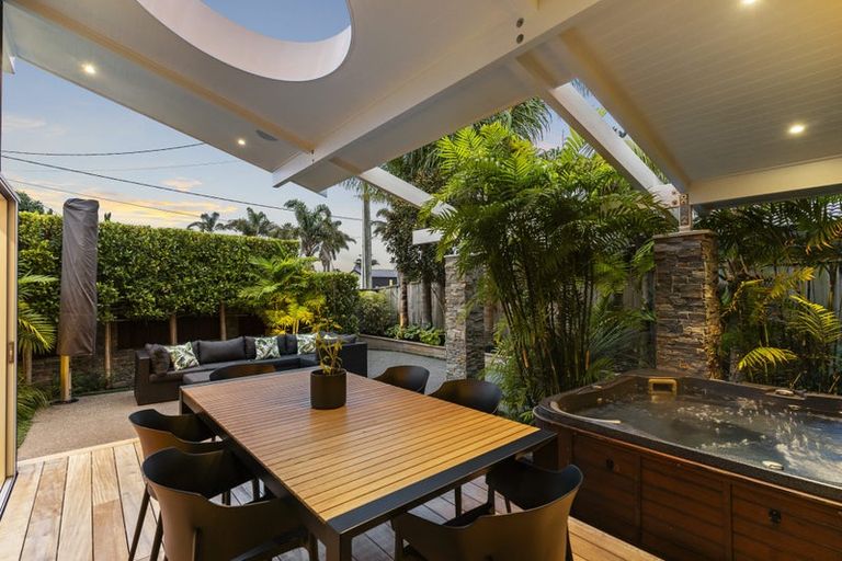 Photo of property in 39 Doment Crescent, Orewa, 0931