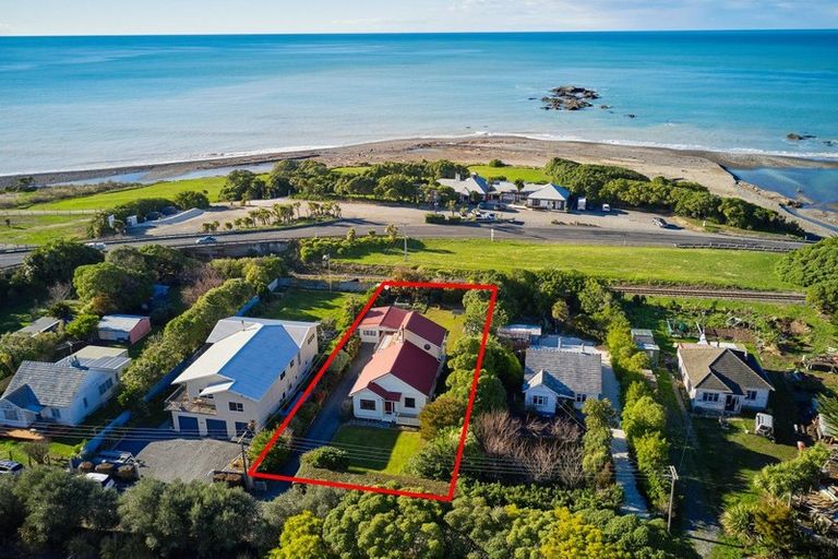 Photo of property in 11 Sunrise Place, Kekerengu, Kaikoura, 7274