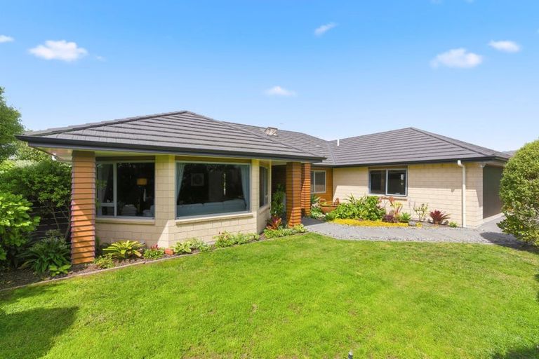 Photo of property in 8 Otupoa Way, Paraparaumu, 5032