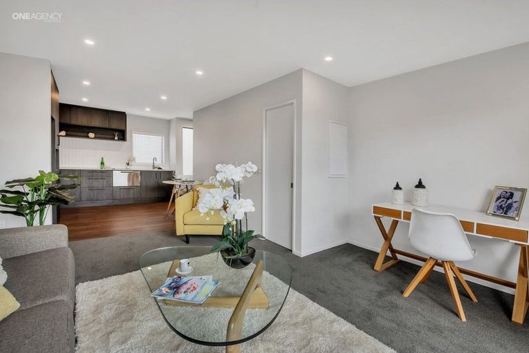 Photo of property in 11/27 New Brighton Road, Shirley, Christchurch, 8061