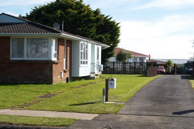 Photo of property in 34 Cranmere Crescent, Mangere East, Auckland, 2024