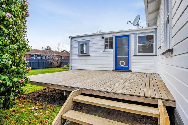 Photo of property in 10 Erin Street, Hawera, 4610