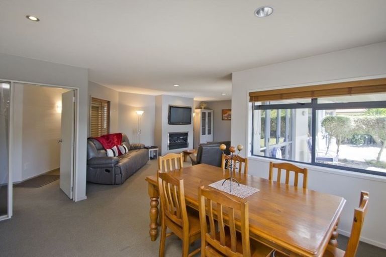 Photo of property in 174 Gravatt Road, Papamoa Beach, Papamoa, 3118
