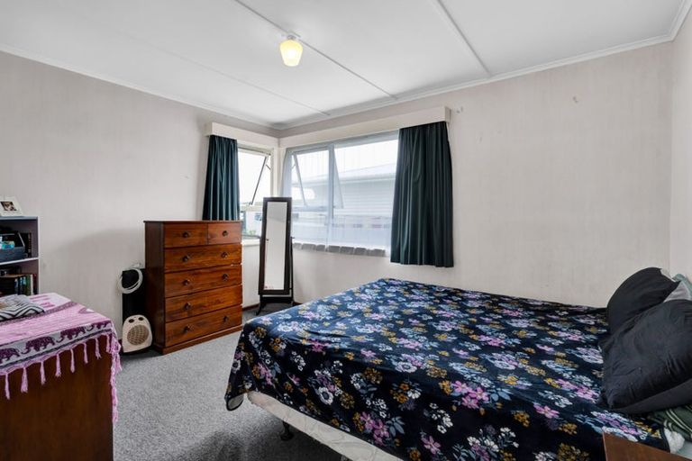 Photo of property in 28 Belair Avenue, Blagdon, New Plymouth, 4310