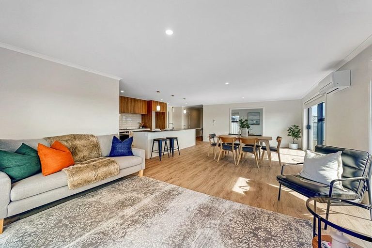 Photo of property in 38 Taurangawaka Road, One Tree Point, 0118