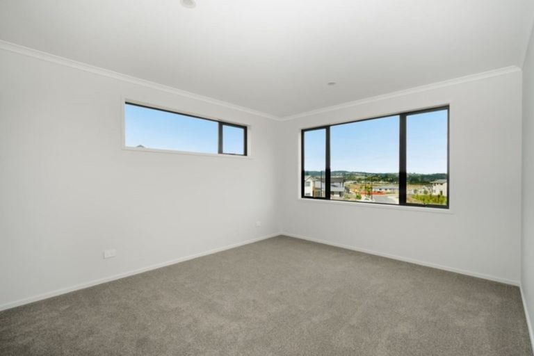 Photo of property in 21d Nellie Drive, Kumeu, 0810