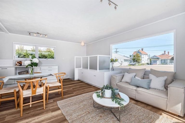 Photo of property in 3/134 Calliope Road, Stanley Point, Auckland, 0624