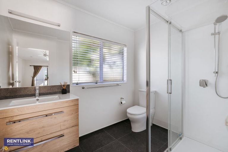 Photo of property in 19 Millers Road, Brookfield, Tauranga, 3110