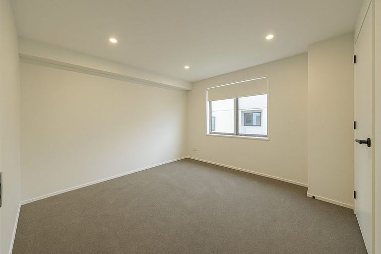 Photo of property in 4/7 Chevis Place, Pakuranga, Auckland, 2010