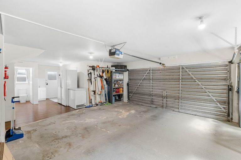 Photo of property in 10 Powell Crescent, Ilam, Christchurch, 8041