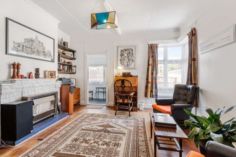 Photo of property in 113 Cornfoot Street, Castlecliff, Whanganui, 4501