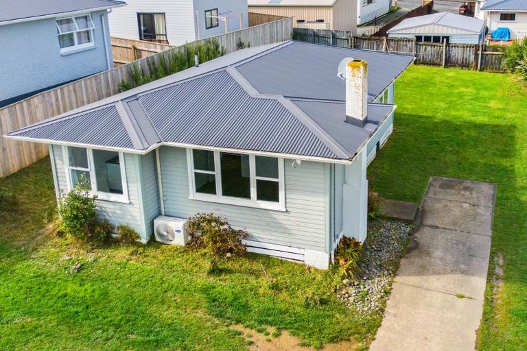 Photo of property in 84 Warspite Avenue, Cannons Creek, Porirua, 5024