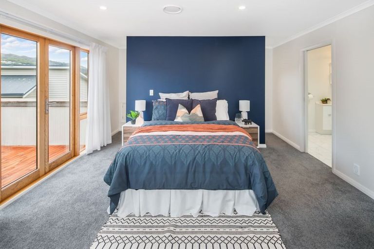 Photo of property in 8 Duncan Street, Tawa, Wellington, 5028