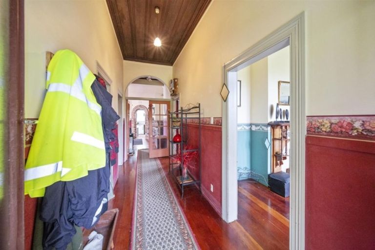 Photo of property in 46 Vogel Street, Hawera, 4610